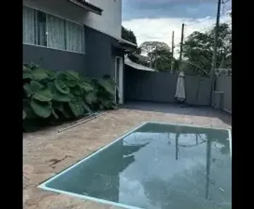 Sobrado com 3 Quartos à venda, 160m² no Coliseu, Londrina
