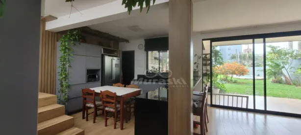 Sobrado com 3 Quartos à venda, 490m² no Brejatuba, Guaratuba