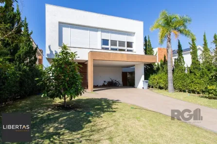 Casa de Condomínio com 3 Quartos à venda, 426m² no Belém Novo, Porto Alegre