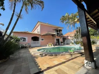 Casa com 5 Quartos à venda, 540m² no Itaipu, Niterói