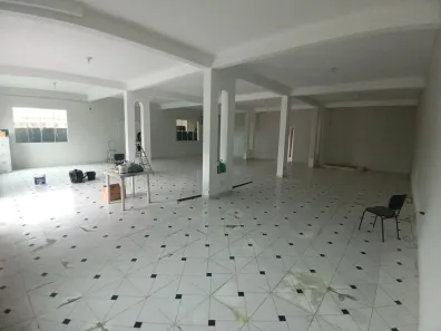 Ponto Comercial para alugar, 180m² no Cidade Praiana, Rio das Ostras