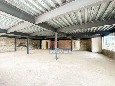 Prédio Comercial para alugar, 423m² no Itaipu, Niterói