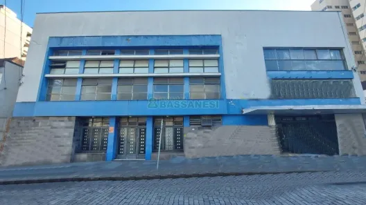 Prédio Comercial para alugar, 3889m² no Centro, Caxias do Sul