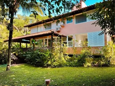 Casa de Condomínio com 4 Quartos à venda, 253m² no Santiago, São Sebastião