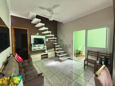 Sobrado com 5 Quartos à venda, 120m² no Residencial Altos do Bosque, São José dos Campos