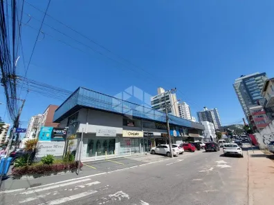 Ponto Comercial para alugar, 30m² no Kobrasol, São José