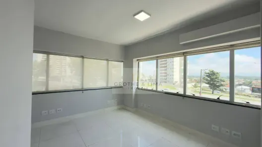 Sala Comercial para alugar, 100m² no Chácara Guizard, Taubaté