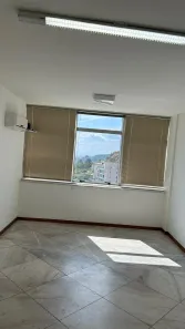 Sala Comercial para alugar, 30m² no Santa Lúcia, Belo Horizonte