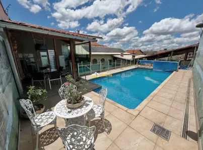 Casa com 4 Quartos à venda, 350m² no São Salvador, Belo Horizonte