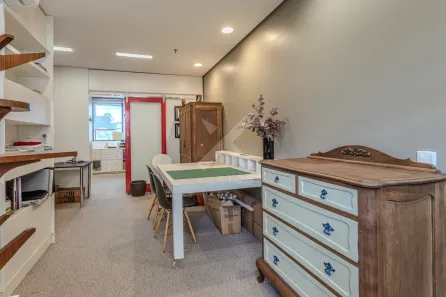 Sala Comercial à venda, 44m² no São João, Porto Alegre