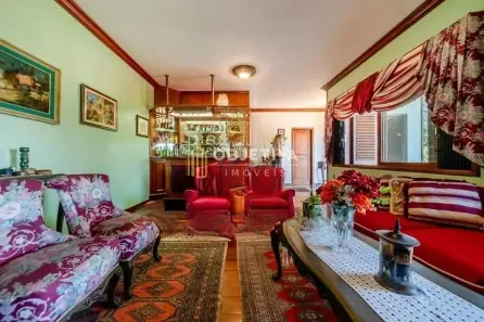 Casa com 2 Quartos à venda, 325m² no Chácara das Pedras, Porto Alegre