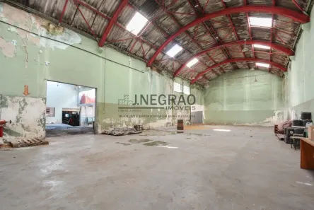 Galpão/Depósito/Armazém à venda, 2300m² no Vila das Mercês, São Paulo