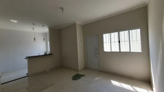 Casa com 2 Quartos para alugar, 148m² no Parque dos Príncipes, Jacareí