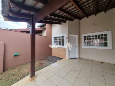 Casa com 3 Quartos para alugar, 75m² no Residencial José B Almeida, Londrina
