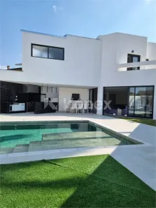 Casa de Condomínio com 6 Quartos à venda, 520m² no São Paulo II, Cotia