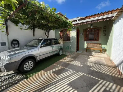 Casa com 3 Quartos para alugar, 120m² no Santa Amélia, Belo Horizonte