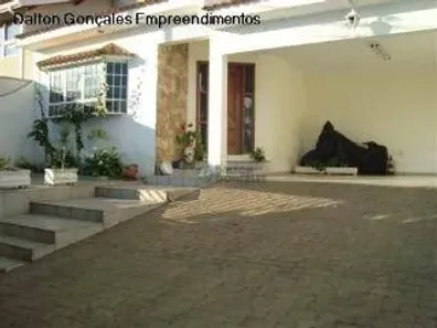 Imóvel Comercial com 3 Quartos à venda, 270m² no Vila Suíça, Indaiatuba