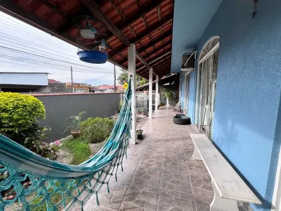 Casa com 3 Quartos à venda, 219m² no Campeche, Florianópolis