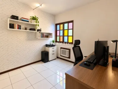 Casa com 4 Quartos à venda, 300m² no Glória, Vila Velha