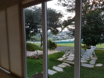 Casa de Condomínio com 7 Quartos para alugar, 765m² no Morada da Colina, Uberlândia