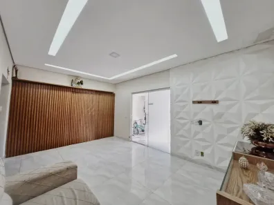 Sobrado com 5 Quartos à venda, 200m² no Ceilândia Sul, Brasília