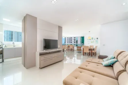 Apartamento com 3 Quartos à venda, 130m² no Pioneiros, Balneário Camboriú