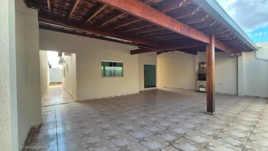 Casa com 3 Quartos à venda, 132m² no Jardim Brasília, Uberlândia
