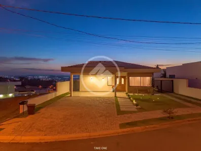Casa de Condomínio com 3 Quartos à venda, 248m² no Santa Isabel II, Louveira