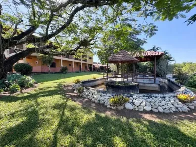 Fazenda/Sítio com 10 Quartos à venda, 22000m² no Centro, Itaboraí
