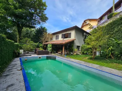 Sobrado com 4 Quartos à venda, 497m² no Adalgisa, Osasco