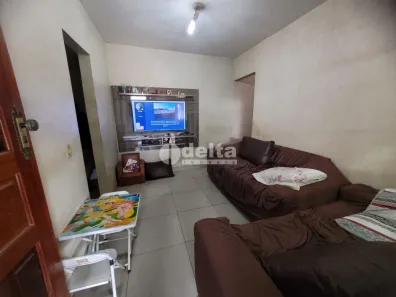 Casa com 5 Quartos à venda, 180m² no Pacaembu, Uberlândia