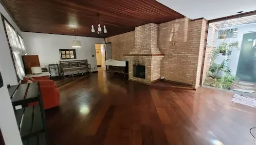 Casa com 3 Quartos à venda, 239m² no Parque Continental, São Paulo