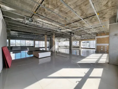 Sala Comercial à venda, 323m² no Gleba Fazenda Palhano, Londrina