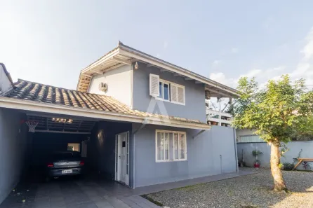 Casa com 3 Quartos à venda, 82m² no Glória, Joinville