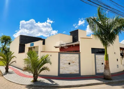 Casa com 3 Quartos à venda, 100m² no Carmelo, São João Batista