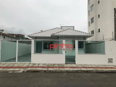 Casa com 3 Quartos para alugar, 93m² no Pagani, Palhoça