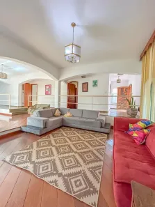 Sobrado com 5 Quartos à venda, 504m² no Jardim das Nações, Taubaté