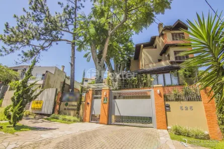 Casa de Condomínio com 3 Quartos à venda, 292m² no Vila Assunção, Porto Alegre