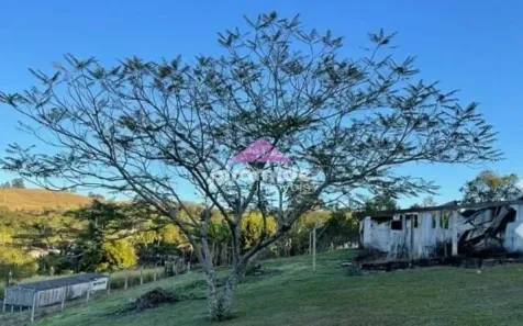 Fazenda/Sítio com 4 Quartos à venda, 373m² no Chácaras Rurais Guararema, Jacareí