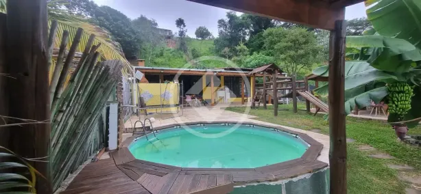 Fazenda/Sítio com 3 Quartos à venda, 800m² no Loteamento Chácaras Ingrid, Taubaté
