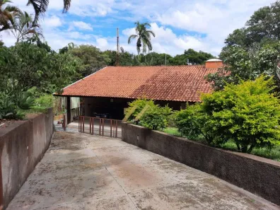 Fazenda/Sítio com 3 Quartos à venda, 330m² no Chácaras Polozzi, Louveira