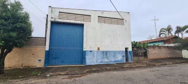 com 1 Quarto para venda ou aluguel, 280m² no Parque Residencial Rosamélia, Cosmópolis