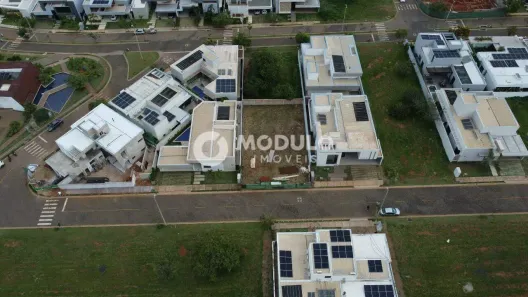 Lote/Terreno à venda, 422m² no Jardim Inconfidência, Uberlândia