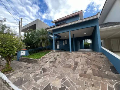 Casa de Condomínio com 5 Quartos à venda, 245m² no Igara, Canoas