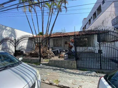 Casa com 4 Quartos para alugar, 300m² no Centro, Betim