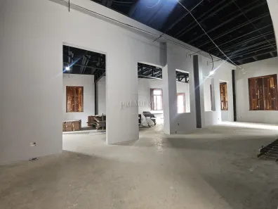 Sala Comercial para alugar, 333m² no Batel, Curitiba