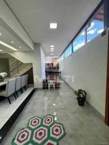 Casa com 3 Quartos à venda, 160m² no Jardim Holanda, Uberlândia