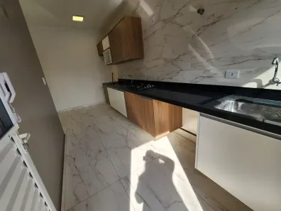 Casa com 2 Quartos para alugar, 42m² no Cidade Mãe do Céu, São Paulo