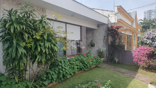 Casa com 3 Quartos à venda, 240m² no Jardim Lindóia, Porto Alegre