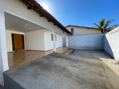 Casa com 3 Quartos à venda, 216m² no Setor Residencial das Rosas, Anápolis